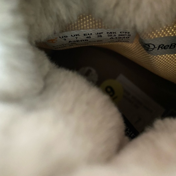 TIMBERLAND 6 INCH PREMIUM PUFFER WATERPROOF Boot WHEAT NUBUCK A2ER8 Women Size 9 - Picture 10 of 11